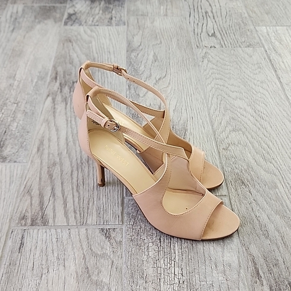 Nine West Nude strappy high heels - Picture 3 of 8